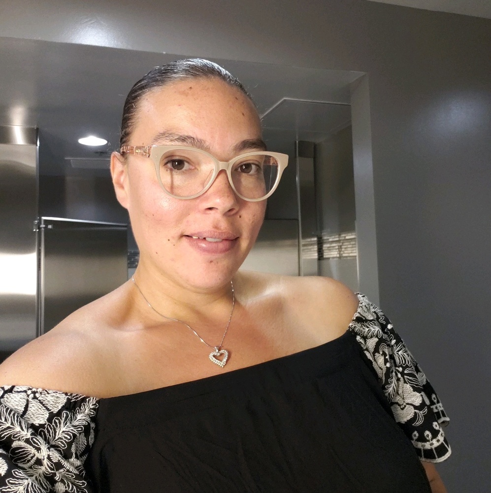 Meet your Posher, Vanessa